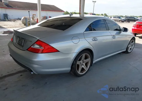 2009 Mercedes-Benz Cls 550 z USA, uszkodzony, nr VIN WDDDJ72X89A143938